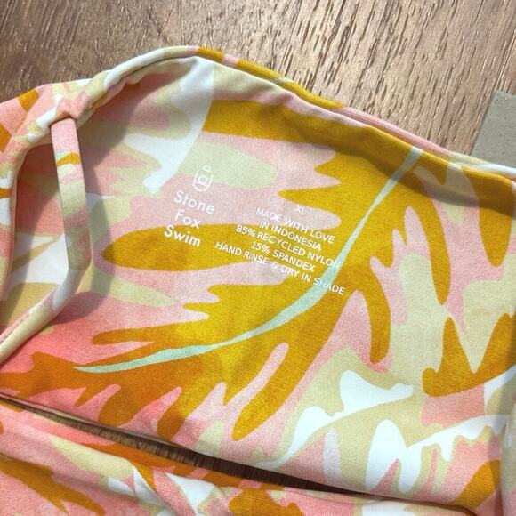 NWT Stone Fox Swim Bliss Bikini Top - Hot Tropix Print Size XL - Picture 6 of 6